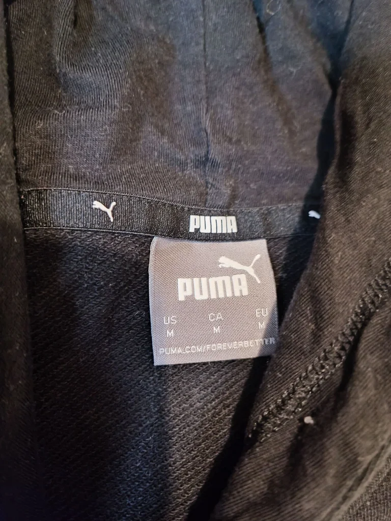 Puma hoodie pull in size M in very good condition with a black and white camouflage colorway – photo 3